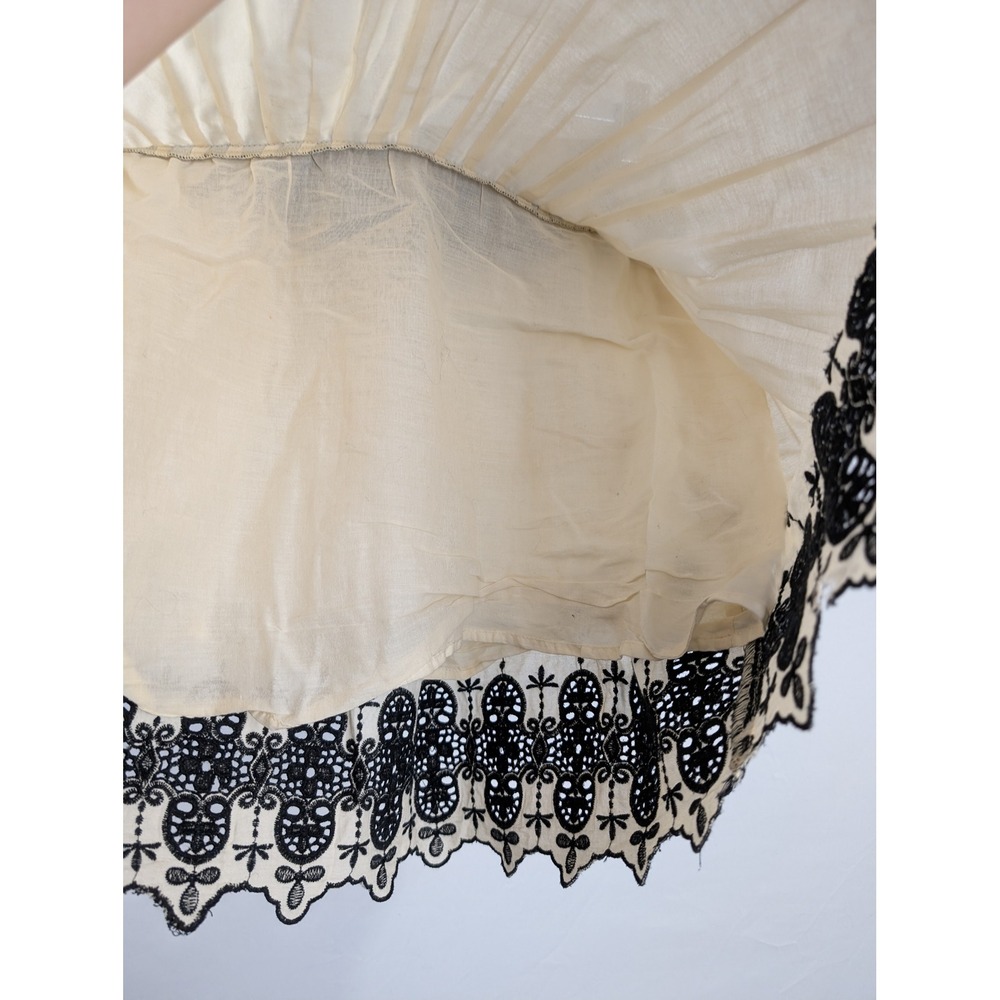 Free People Floral Embroidered Eyelet Lace Mini Skirt Size S Whimsigoth Festival - Picture 5 of 9